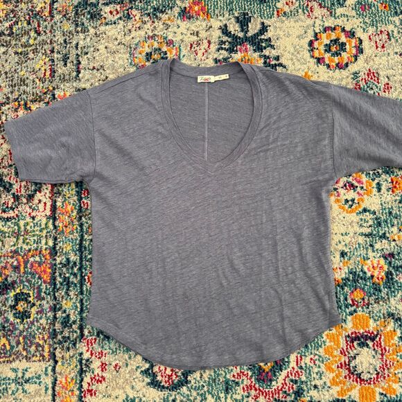 Faherty Oceanside Blue Linen V-Neck Tee Women's XS Casual Beach Boho - Picture 3 of 6
